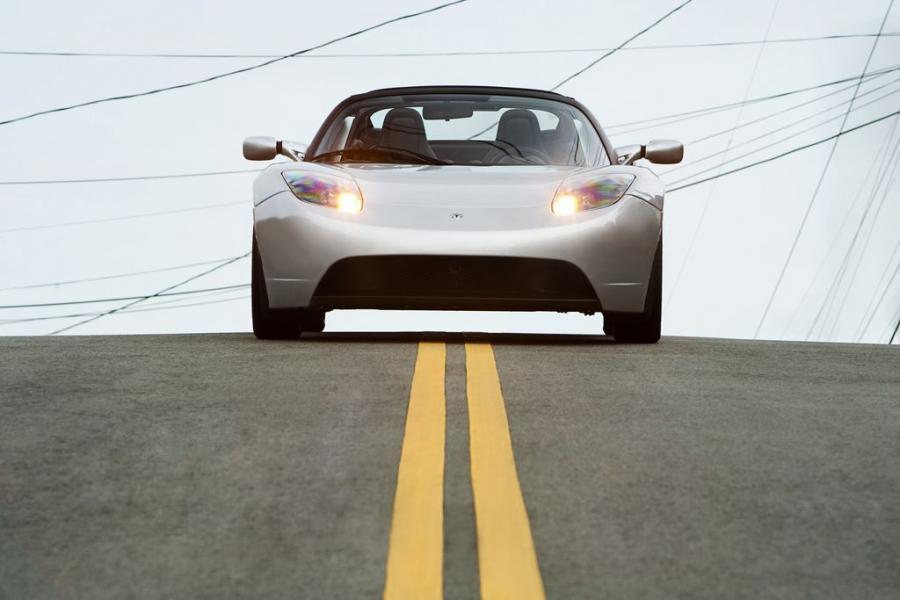  Tesla Roadster 2009 года  (фото 5 из 10)